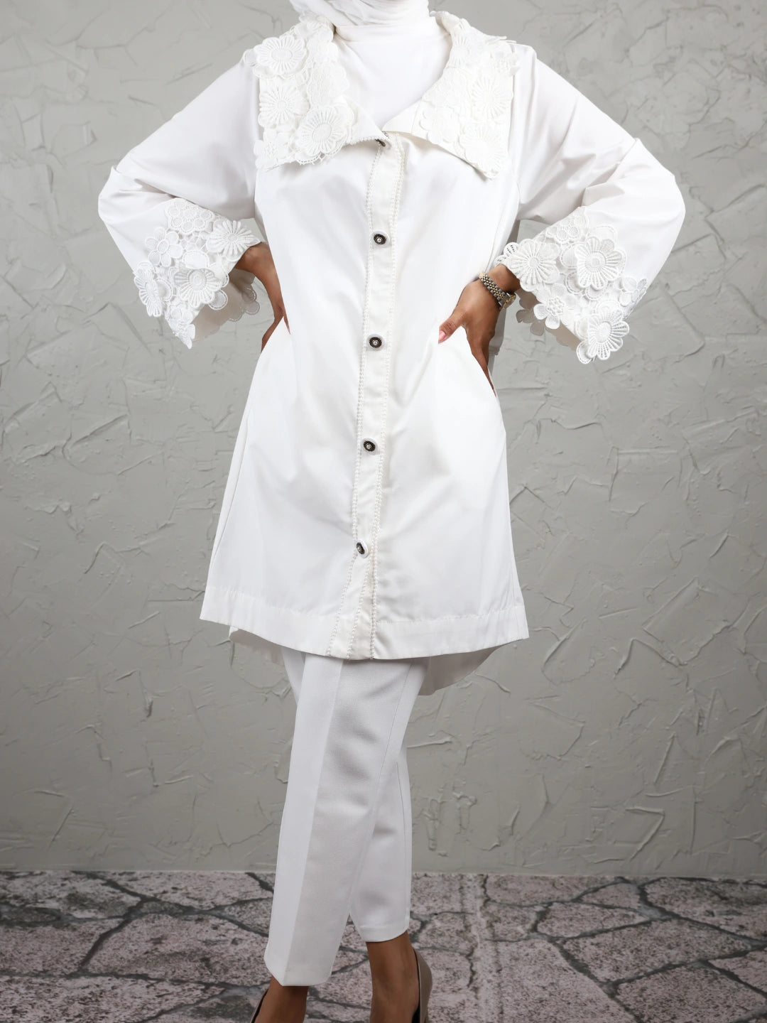 Floral Pearls - white My Store Floral Pearls - white  Follow The Sun